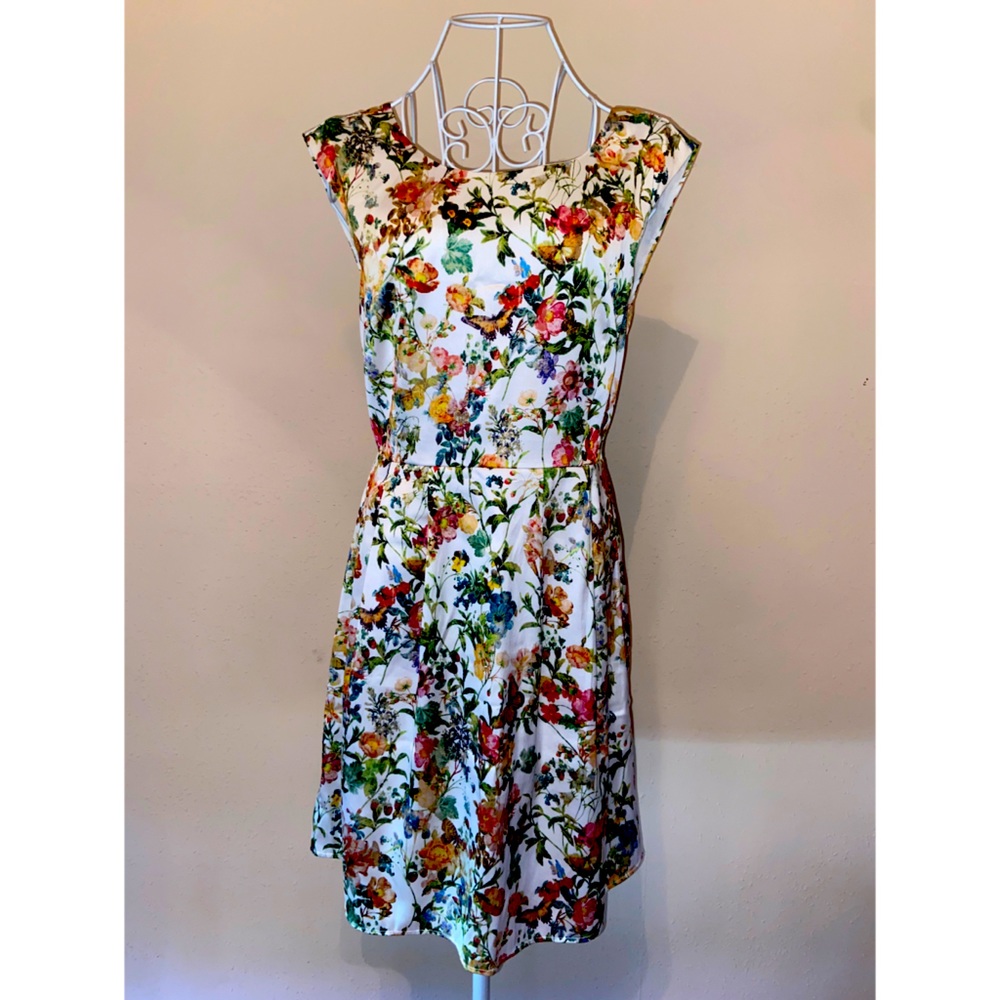 Sunny Girl floral dress